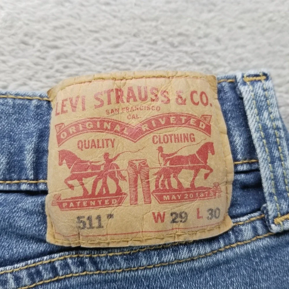 Levis before purchasing